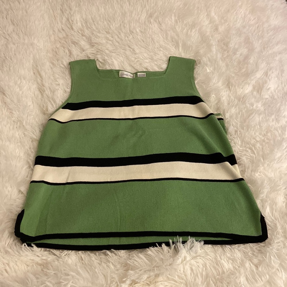 Women’s sweater top!